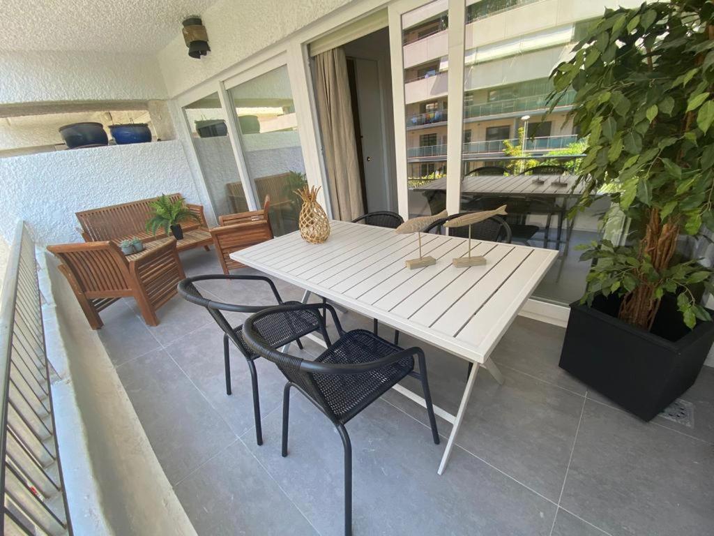 Roy Boston Marbella By Florentia Homes Екстериор снимка